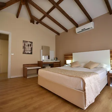 Sahra Su Village & 4*