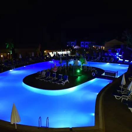 מלון Sahra Su Village & 4*