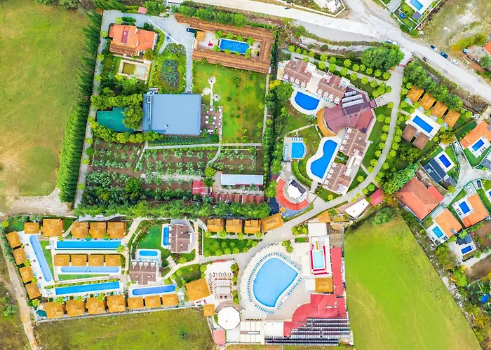 Sahra Su Village & Олудениз